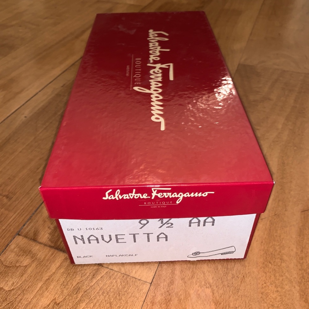 VINTAGE FERRAGAMO FLATS! - Picture 6 of 6